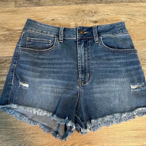 Denim Frayed Hem Women Shorts - Picture 1 of 3